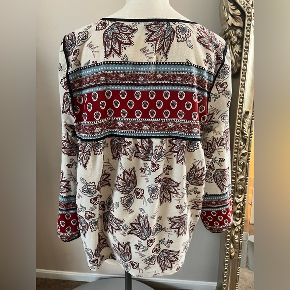 Printed Tie Neck Blouse - Picture 5 of 7